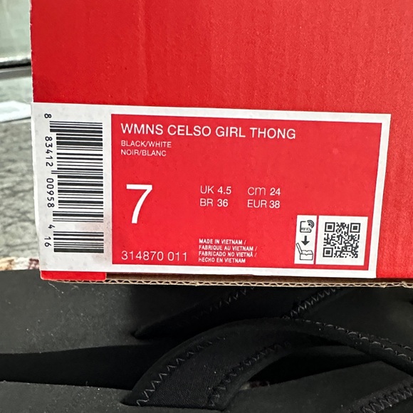 Nike Black Sandals - Picture 6 of 6